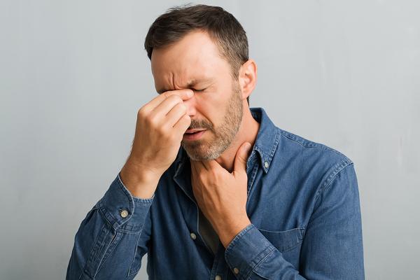 Почему не проходит насморк: причины длительного ринита и методы лечения