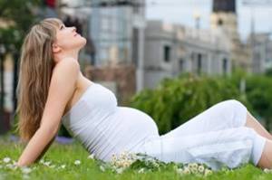 Лечение кашля у беременных народными средствами
