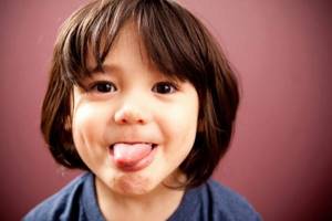 Короткая уздечка языка у ребенка: как определить и корректировать