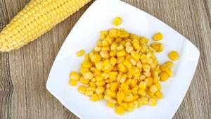 Можно ли есть вареную кукурузу при панкреатите: аргументы за и против и правила употребления