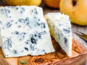 Можно ли есть сыр при гастрите с повышенной кислотностью?