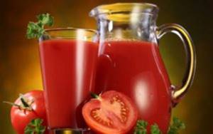 Фотография готового сока из томатов