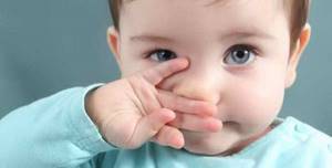 У ребенка изо рта пахнет гнилью. Причины такого симптома могут быть разными