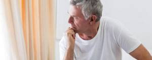 Подтекание мочи у мужчин – основные причины развития недуга