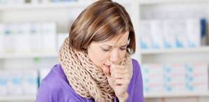 Причины и лечение долго не проходящего сухого кашля без температуры у взрослого