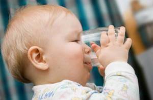 Сильный понос водой у ребенка чем лечить — Заболевание желудка