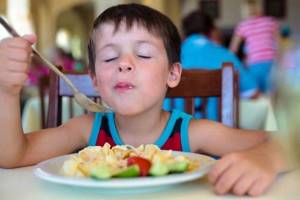 Стол номер 4 — особенности диеты для детей: из чего состоит меню на неделю, что можно и нельзя кушать?