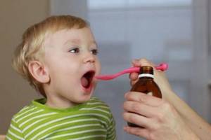 Таблетки и суспензия Арбидол для детей: инструкция по применению, мнения «за» и «против»