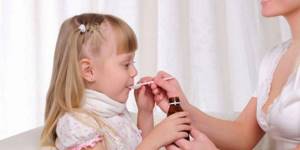 Таблетки и суспензия Арбидол для детей: инструкция по применению, мнения «за» и «против»